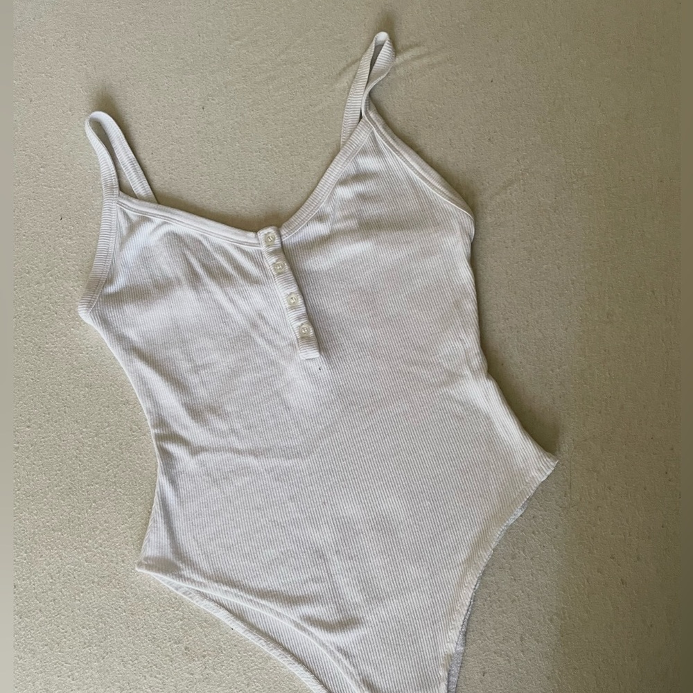forever 21 white button detail cami bodysuit